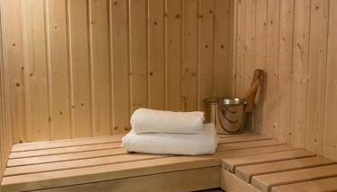 Family & Business Sauna Apartments No15 Leśny nad Zalewem Cedzyna Unikat - 3 Bedroom with Private Sauna, Bath with Hydromassage, Terrace, Garage, Catering Options - Foto 4