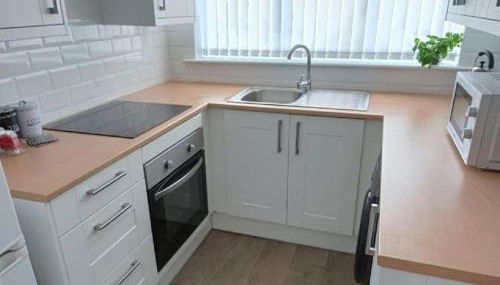 Home from Home near LFC & train station - Foto 3