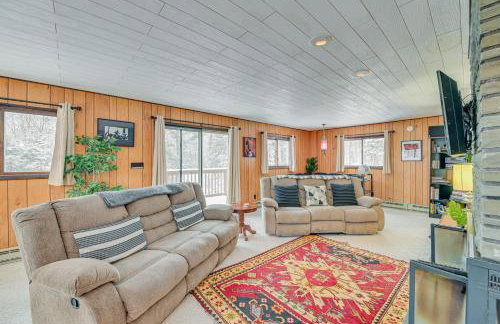 North Creek Chalet with Fire Pit Near Gore Mountain! - Foto 8