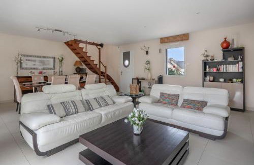 Grande maison familiale avec piscine et jardin - Foto 10