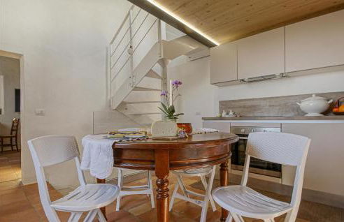 Amazing Home In Belvedere Fogliense - Foto 15