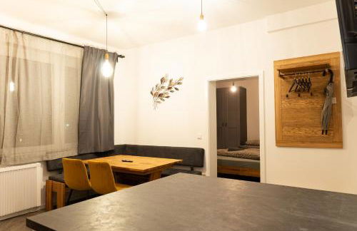 New central 2-3 room apartments with parking near train station & casino - Foto 18