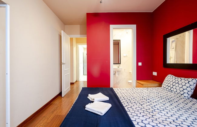 Comfortable 3BR Apartment Close to Placa Espana and Sants Station - Foto 5