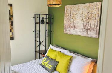 Lovely 4-bed home sleeps 8 Nr Bolton Stadium & M61 - Photo 30