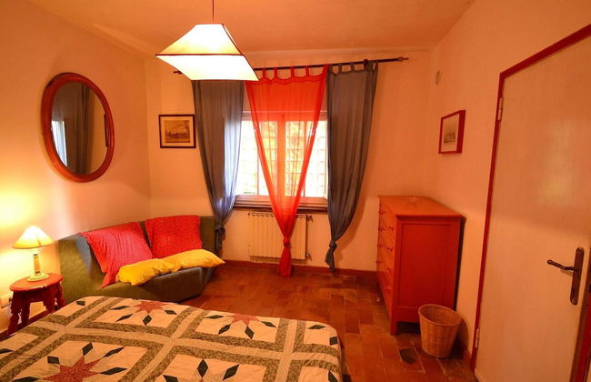 Holiday Home With Shared Pool - Photo 4