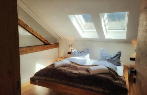 stylische Alpenlounge mit Pool, Blockhaus-Sauna und Jacuzzi für bis zu 12 Personen - Foto 26