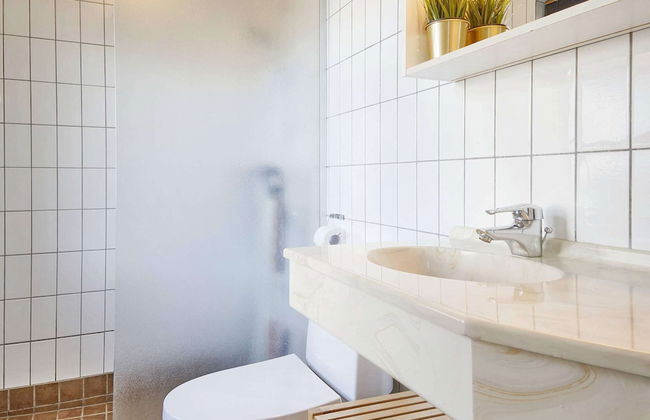 5 Person Holiday Home on a Holiday Park in Gudhjem - Foto 18