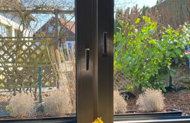 Schöne Ferienwohnung mit Terrasse, nur 2 Minuten zur Autobahn - Foto 7