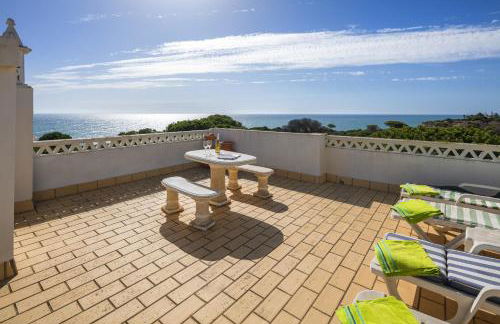 Casa Mulholanda - Photo 1