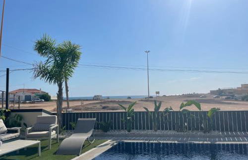 Luxury Villa with pool 1st line the sea - Foto 2