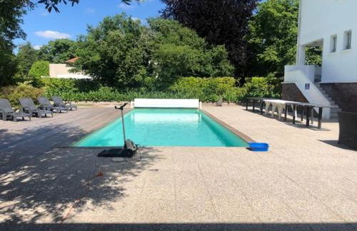 L'écrin vert - proche gare, piscine , tennis, wifi - Foto 5