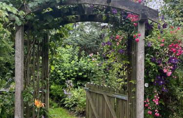 Apple Cottage - Photo 34