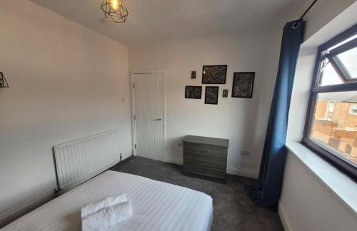 Luke Stays - Parsons Gardens - Foto 22