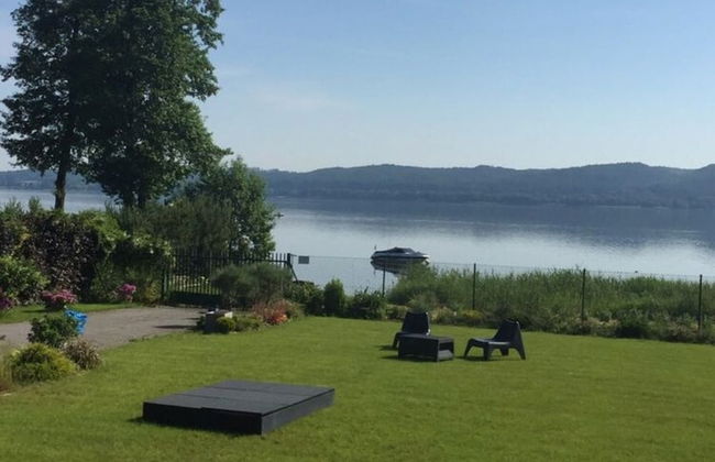 House With Private Beach by the Lake, Whirlpool - Foto 22