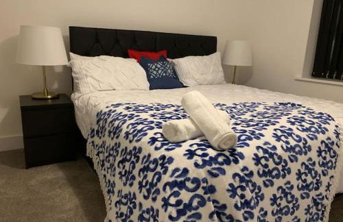 Spacious Entire 4 Bed House With 2 Free Parking Bays Early Check-in Late Check- Out Allowed - Foto 7