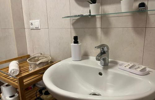 Gades de la Caleta con Terraza Grupo AC Gestion - Photo 26