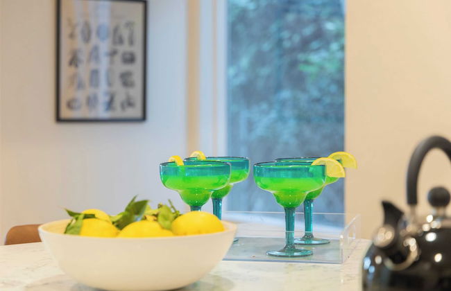 A-lister by Avantstay Hollywood Hills Luxe Group Escape w/ Pool - Photo 16