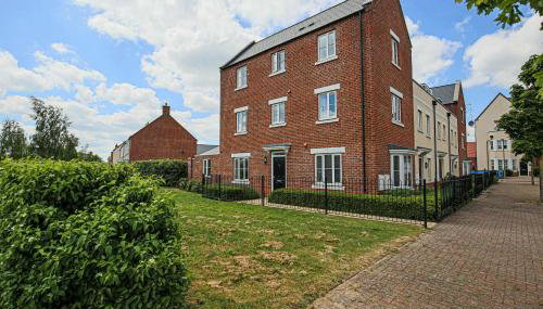Premium 4 large double bed townhouse in Bicester, next to Bicester Village - Foto 5