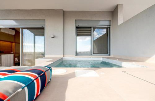 Elite Penthouse with Heated Pool and SkylineView - Foto 12