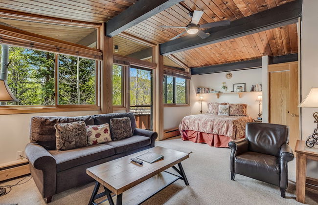 Laurelwood Condominiums - Foto 42