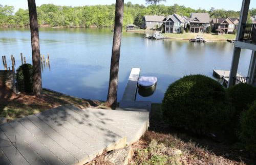 Balcony and Community Perks Lake Martin Condo! - Foto 32