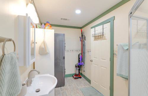 Near ATV Trails Carlsbad Apt with Shared Fire Pit - Foto 13