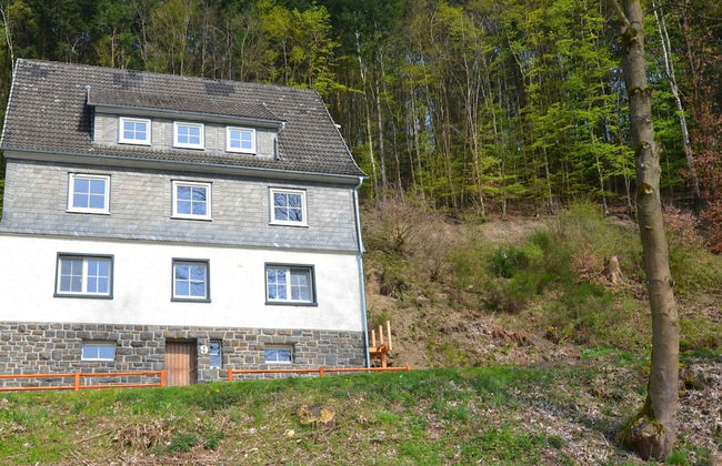 Lovely Group House near Winterberg with Private Sauna, Garden, & Terrace - Foto 37