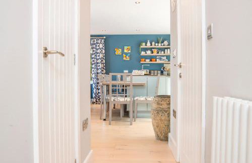 Robin Hill - Photo 12