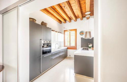 Beautiful Villa With Garden and Private Parking! - Foto 9