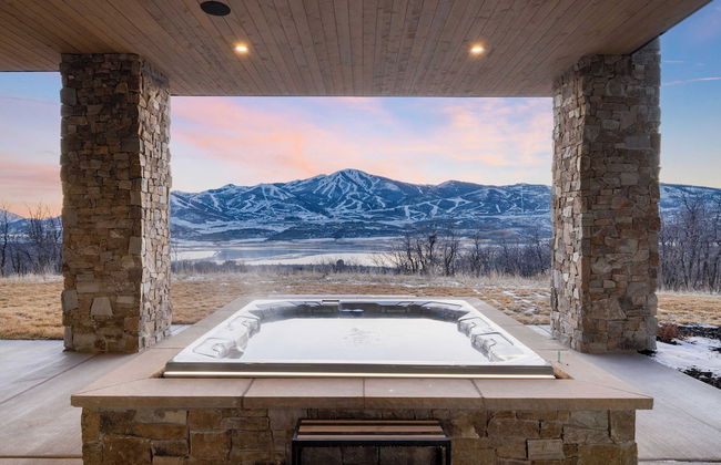 Reflection by Avantstay Sleeps 18 + Lake Views Hot Tub + Game Room - Foto 44