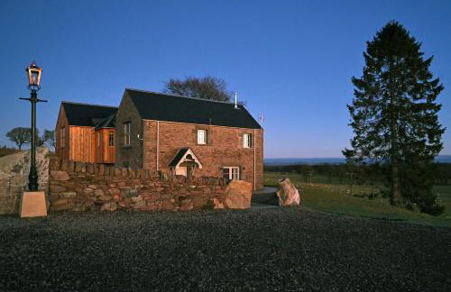 The Old Farmhouse - Photo 2
