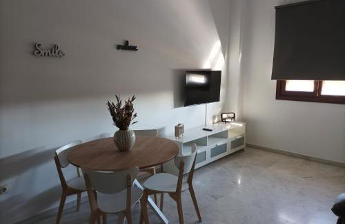 IJD apartments 9 PARKING GRATIS Y PISCINA - Foto 3