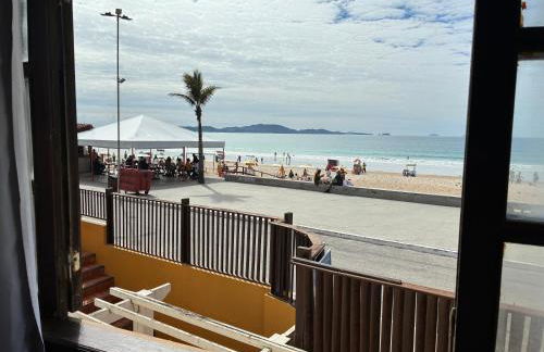 Apto Pé na Areia Praia do Peró - Foto 21