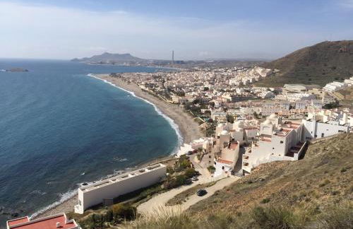 Coqueto Apartamento con vistas al mar y piscina - Photo 15