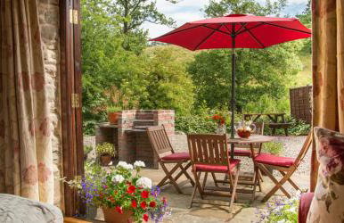 River Cottage@Cwm Mill - Riverside Family Holidays in the Black Mountains - Photo 5