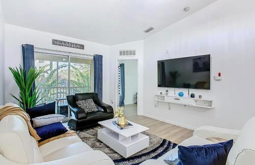 The Galactic Getaway, 3Bed, 2Bath Apartment, Free Parking, Heated Pool - Foto 41