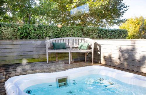 The Sleights, Strawberryfield Park - Hot Tub - Free WiFi & Parking - Pets Allowed 2 - Photo 19