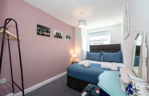 Earp House - Air Host & Stay - Sleeps 7 - Foto 8