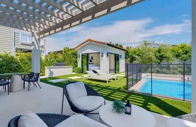 Villa Camellia - Charming 5 BR Home in the Heart of Studio City - Photo 55