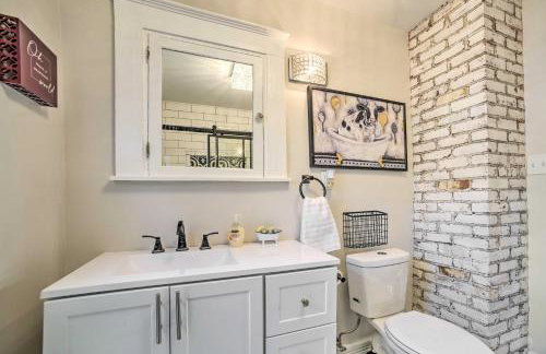 Family-Friendly Glens Falls Home with Sun Porch - Foto 24