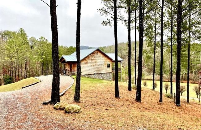 Charming, pet friendly cabin, perfect for fishing, family, hiking and R&R! 2 Bedroom Cabin by RedAwning - Foto 11