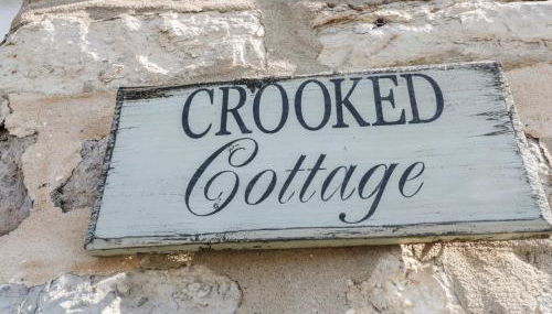 Crooked Cottage - Photo 2