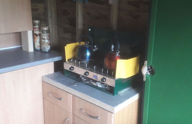 Ruby Shepherds hut Sleeps 4 - Photo 11