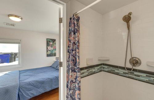 Canal-Front Backyard Oasis! Jersey Shore Retreat - Foto 15