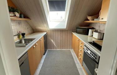 Sonnendeck / 3 Zi.-FeWo mit Meerblick in Toplage - Foto 10