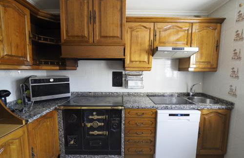 CASA PURI - ACOGEDORA CASA CON PARKING y PATIO INTERIOR - Foto 9