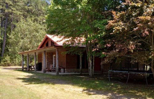 Peaceful Lodge-Style Cabin with Fire Pit near Greers Ferry Lake in Arkansas - Foto 1