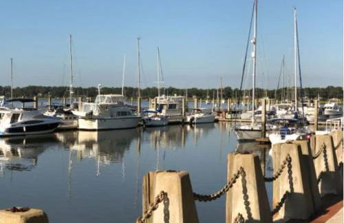 Stylish Downtown Cottage - Prime Historic Location - Foto 27