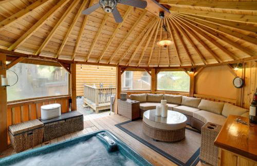 'Moose Lodge' Cabin w/ Entertainment Gazebo! - Foto 27