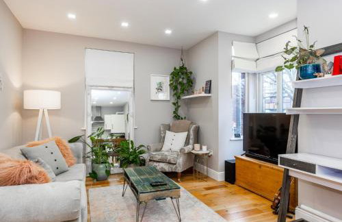 Amazing Lovely 1BDR Apartment, South London - Photo 32